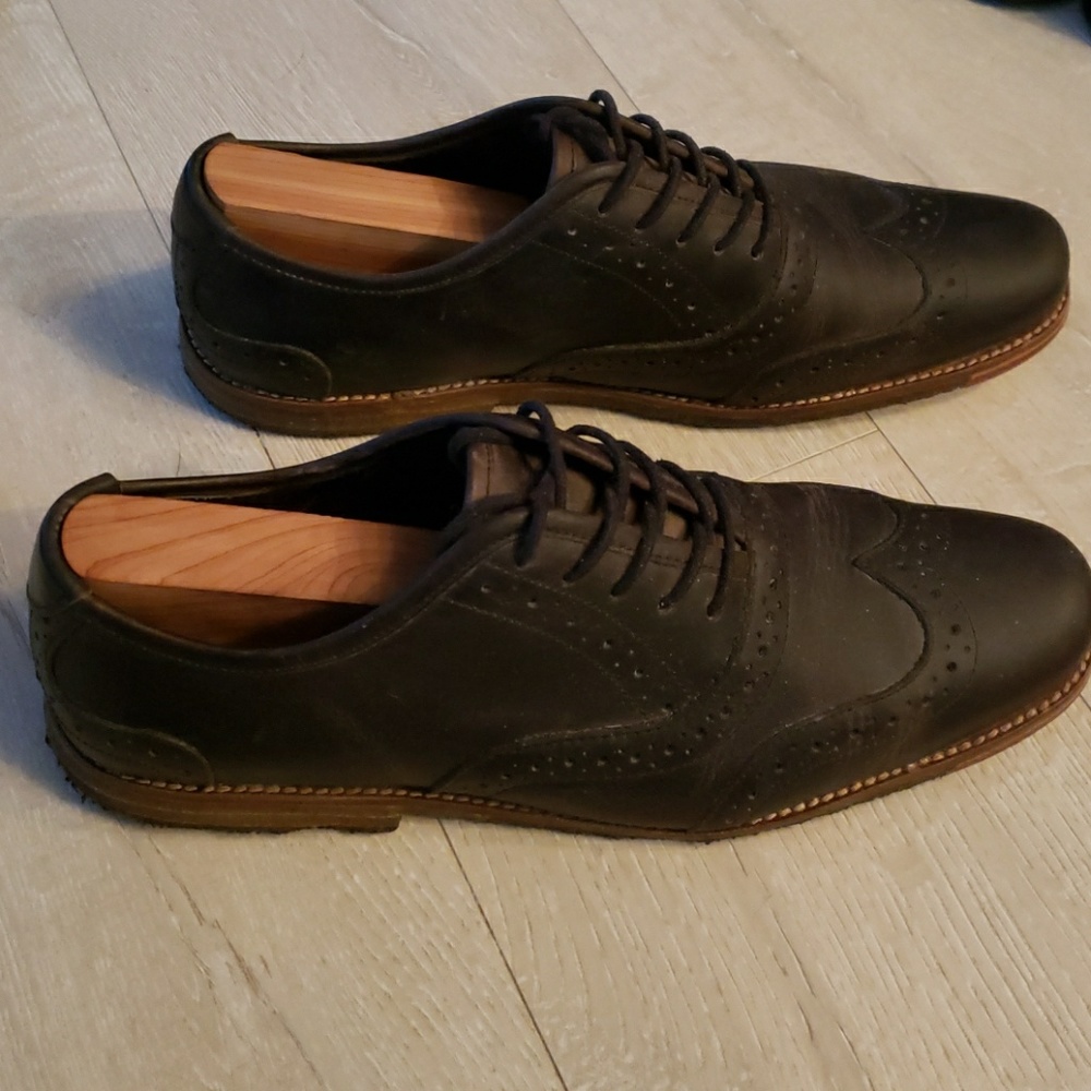 Shoes - Picture 2 of 3
